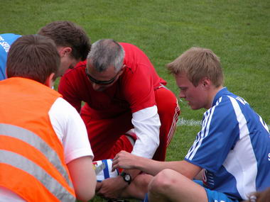 Mecz pikarski - Reprezentacja Artystw Polskich : Midzynarodowa Reprezentacja Skoczkw - Krakw 2005 Stadion Wisy